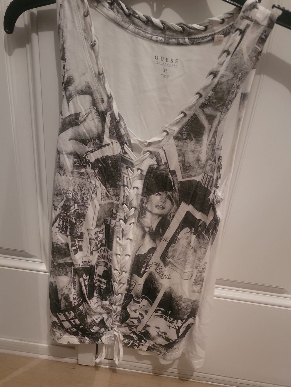Guess Graphic Covered Tank Top. XS. Like New. Black And White.